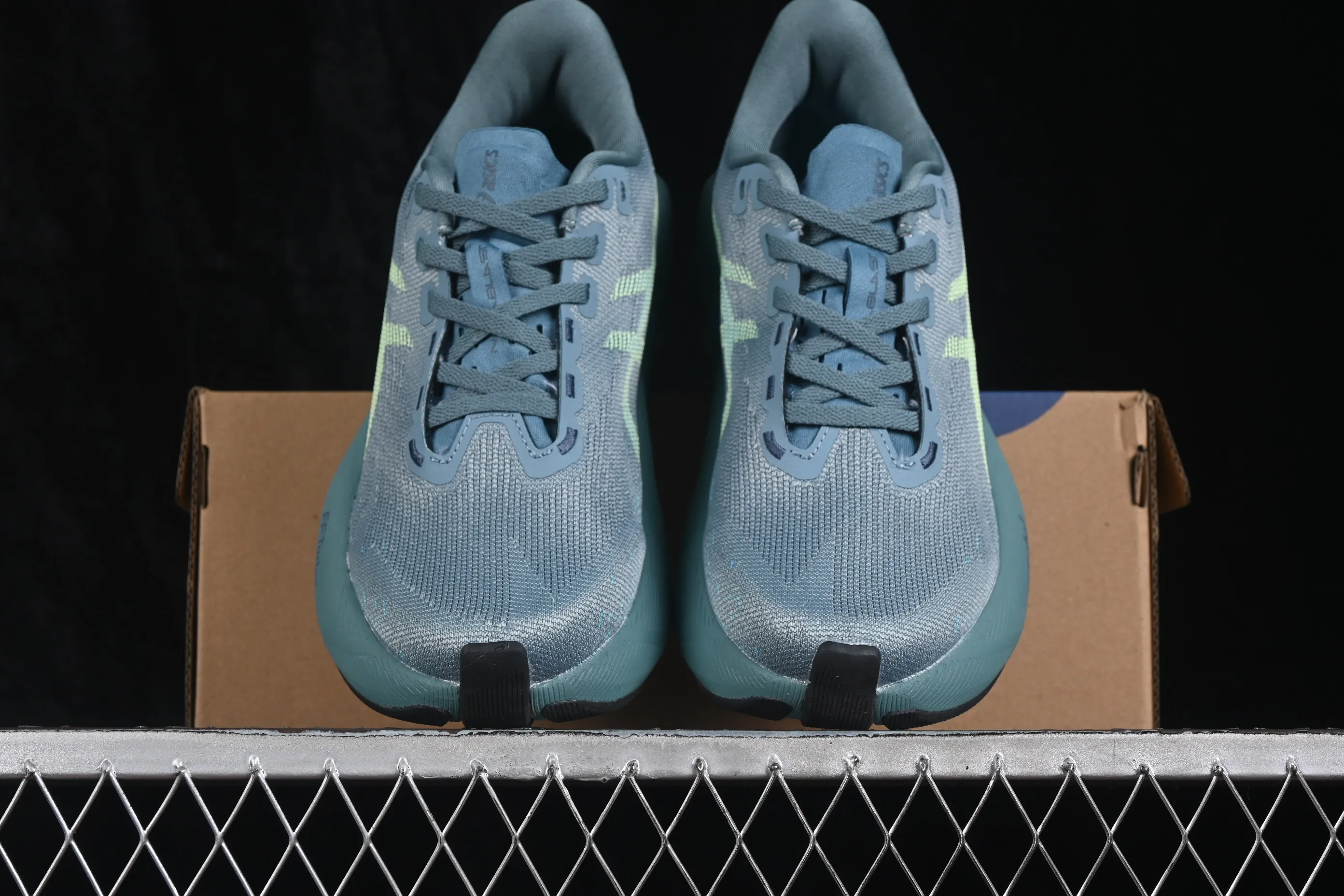 All categories Asics ASICS series Asics Novablast 6 1011C243-400